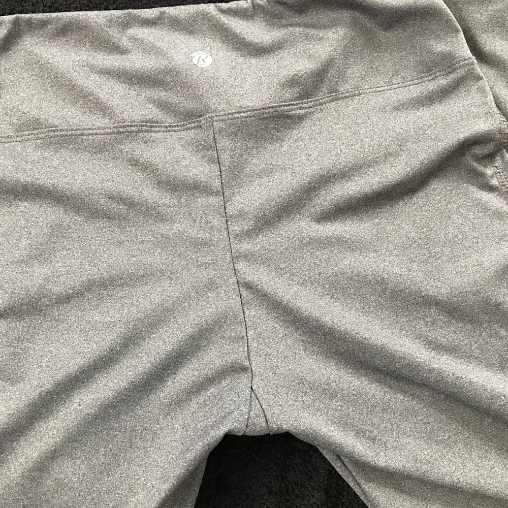 Bally capris size small
